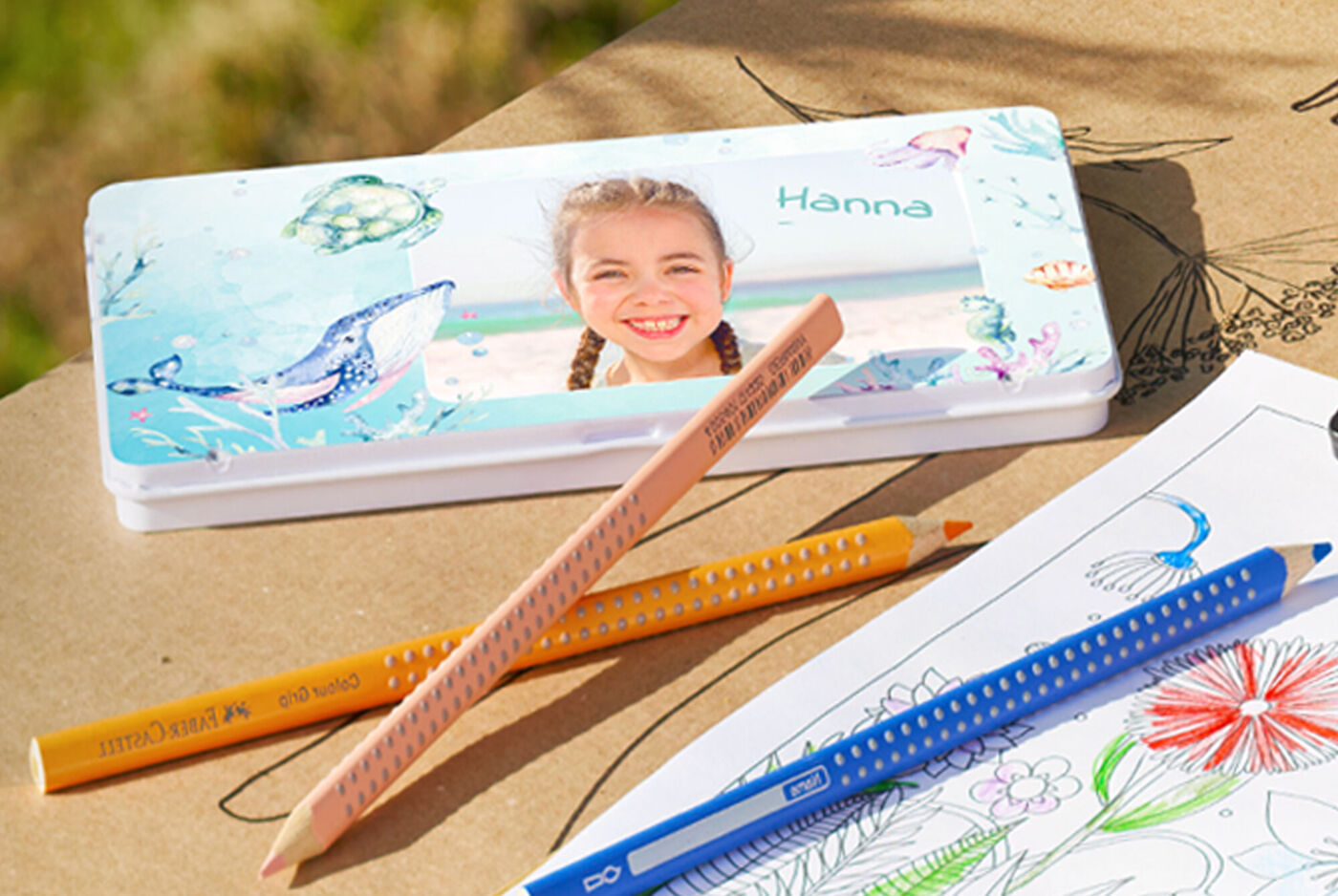 Boîte de crayons de couleur personnalisée