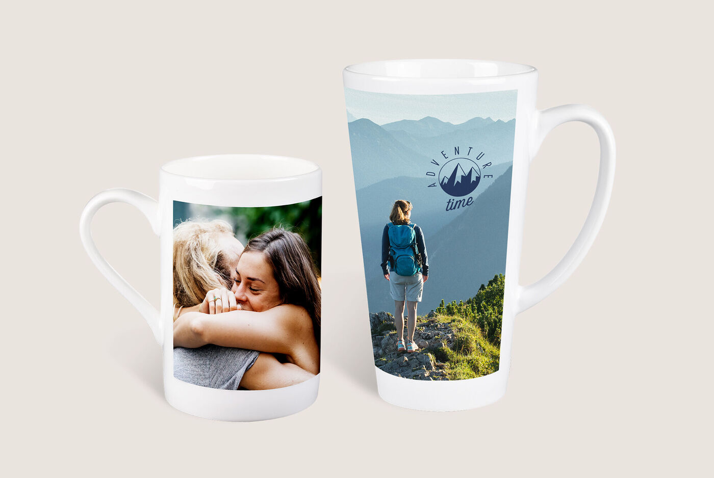 Deux tasses personnalisées avec des photos