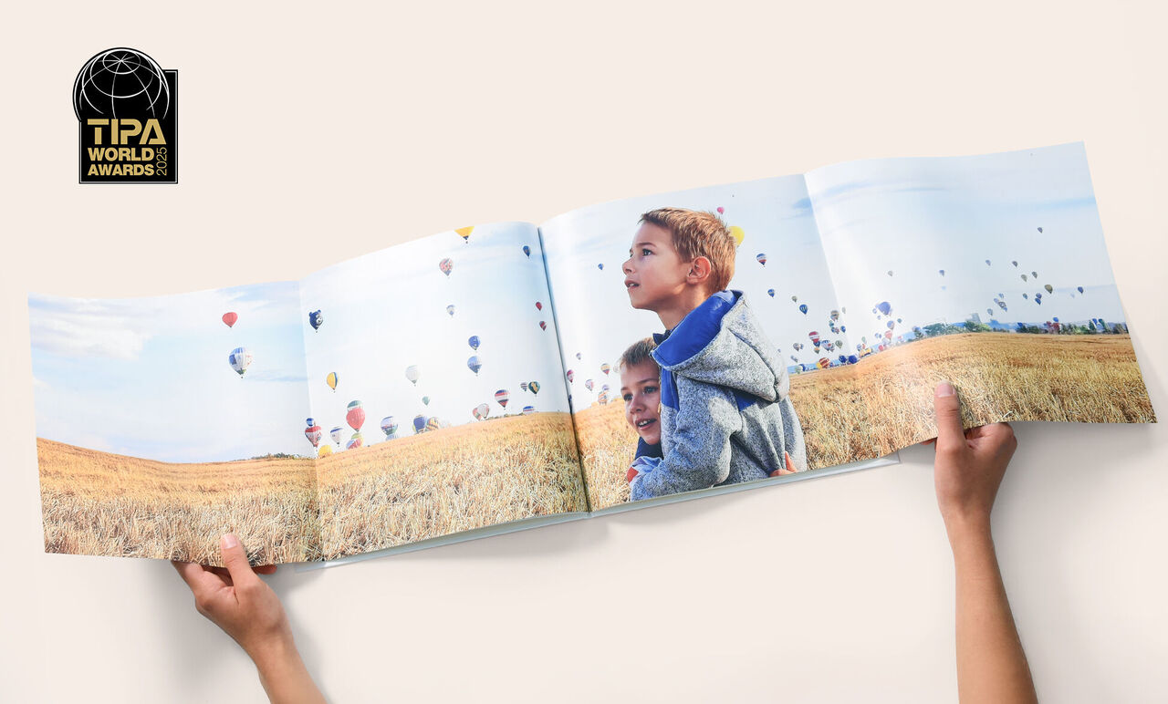 Livre photo ouvert avec double page panoramique