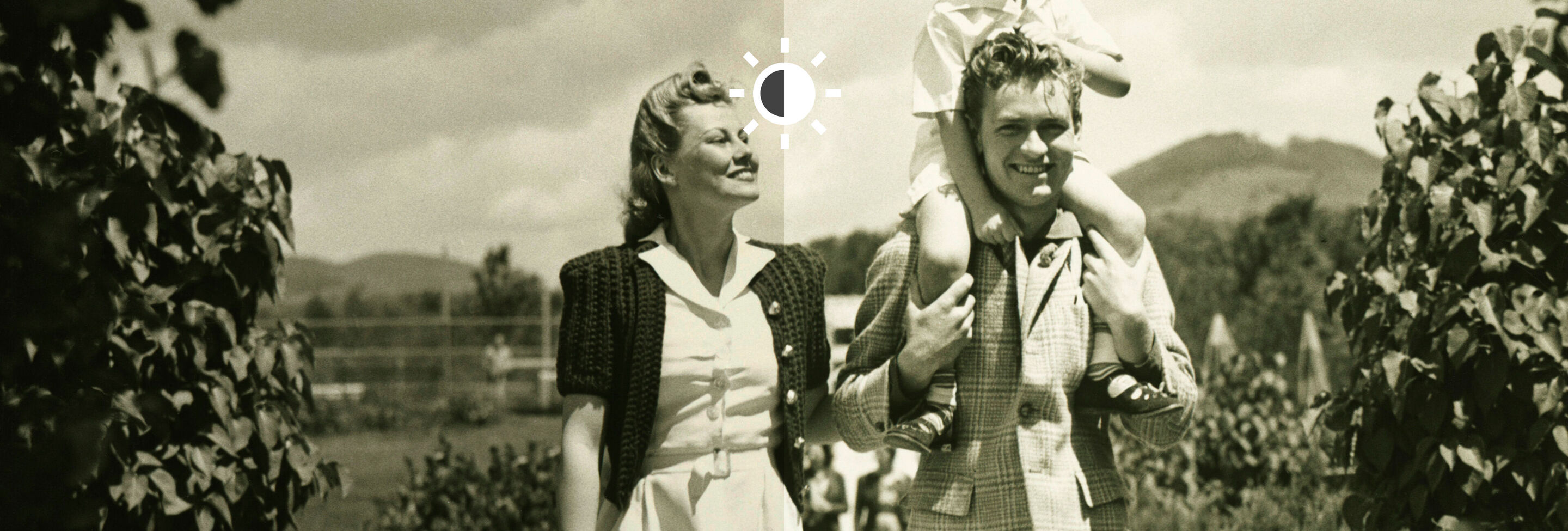 Famille dans un jardin, moments joyeux, enfant sur les épaules, ciel radieux.