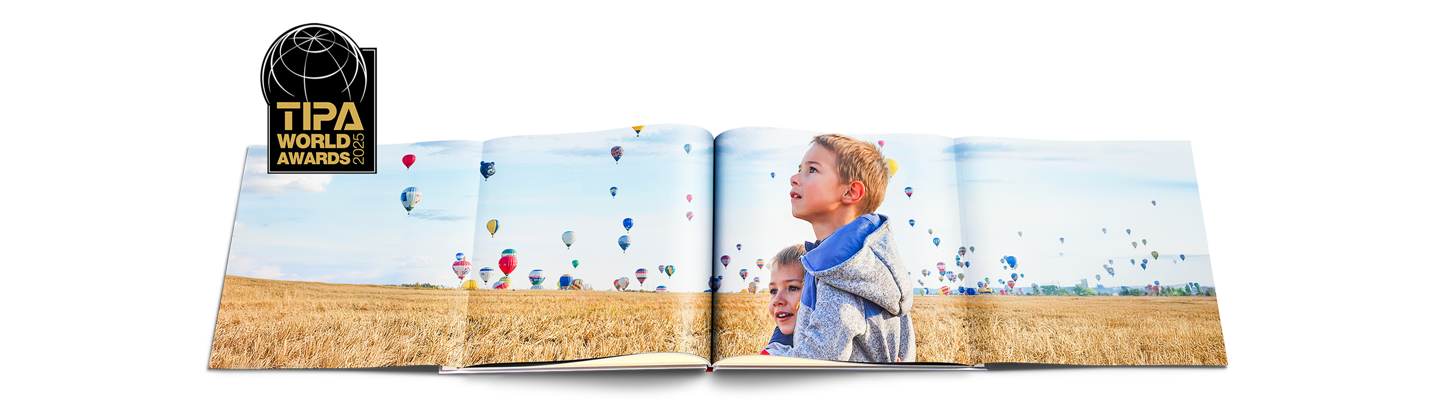 CEWE élu meilleur livre photo par TIPA World Awards en 2025 pour sa double page panoramique