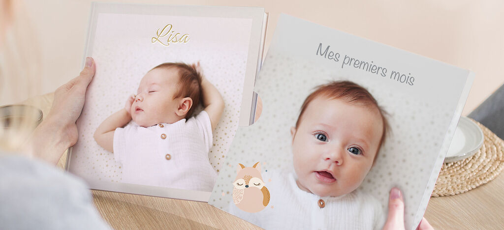 Deux magnifiques livres photo de bébé personnalisés, avec un design doux et affectueux