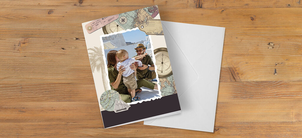 Une carte de vœux créative CEWE avec une photo d'une famille réunie chaleureusement.