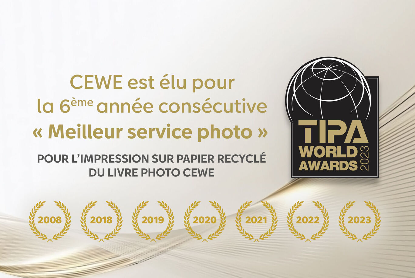 CEWE reçoit le prix du meilleur service photo 2023 pour son livre photo sur papier recyclé.