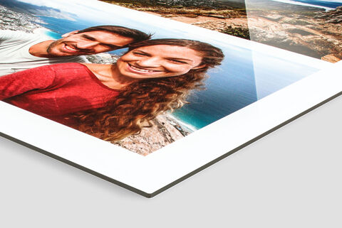 Pêle-mêle sur tableau photo Prestige avec des photos d'un couple heureux