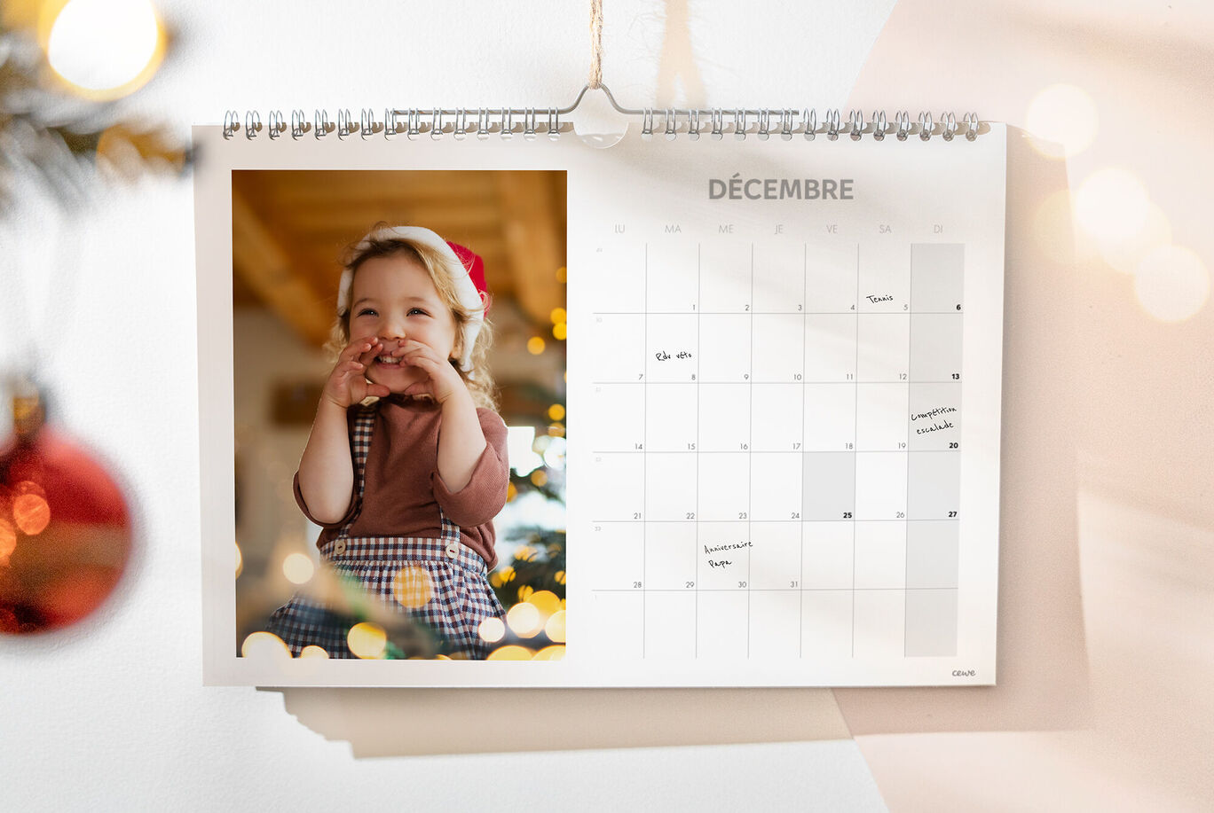 calendrier mural avec photo et cases pour écrire