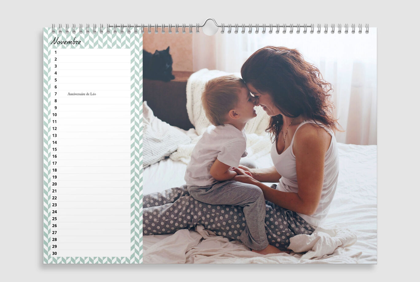 Calendrier personnalisé avec une photo d'un bébé sur les genoux de sa mère