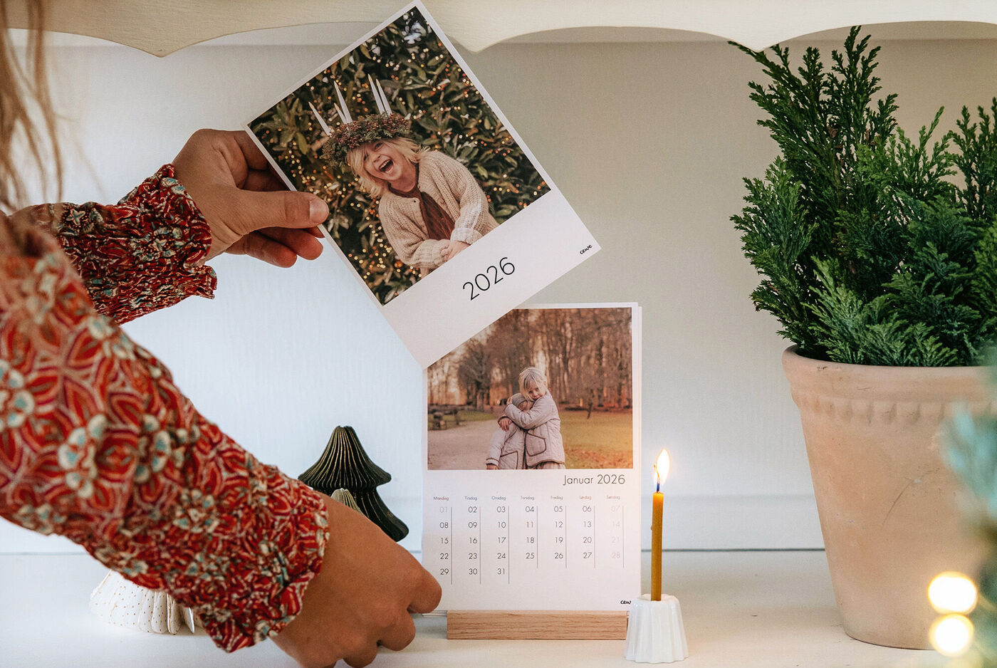 Calendrier photo de bureau avec support en bois
