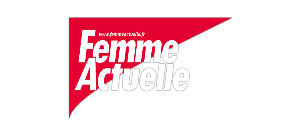 Logo de Femme Actuelle en rouge vif et blanc, avec un design dynamique.