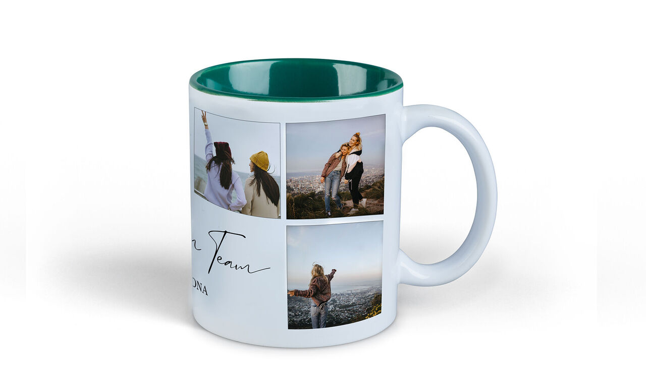 Tasse avec photos d'amis et un texte affectueux