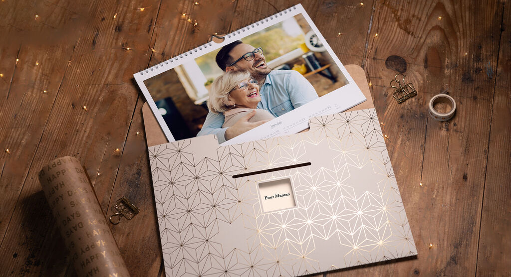 Pochette cadeau pour offrir un calendrier photo personnalisé à Noël