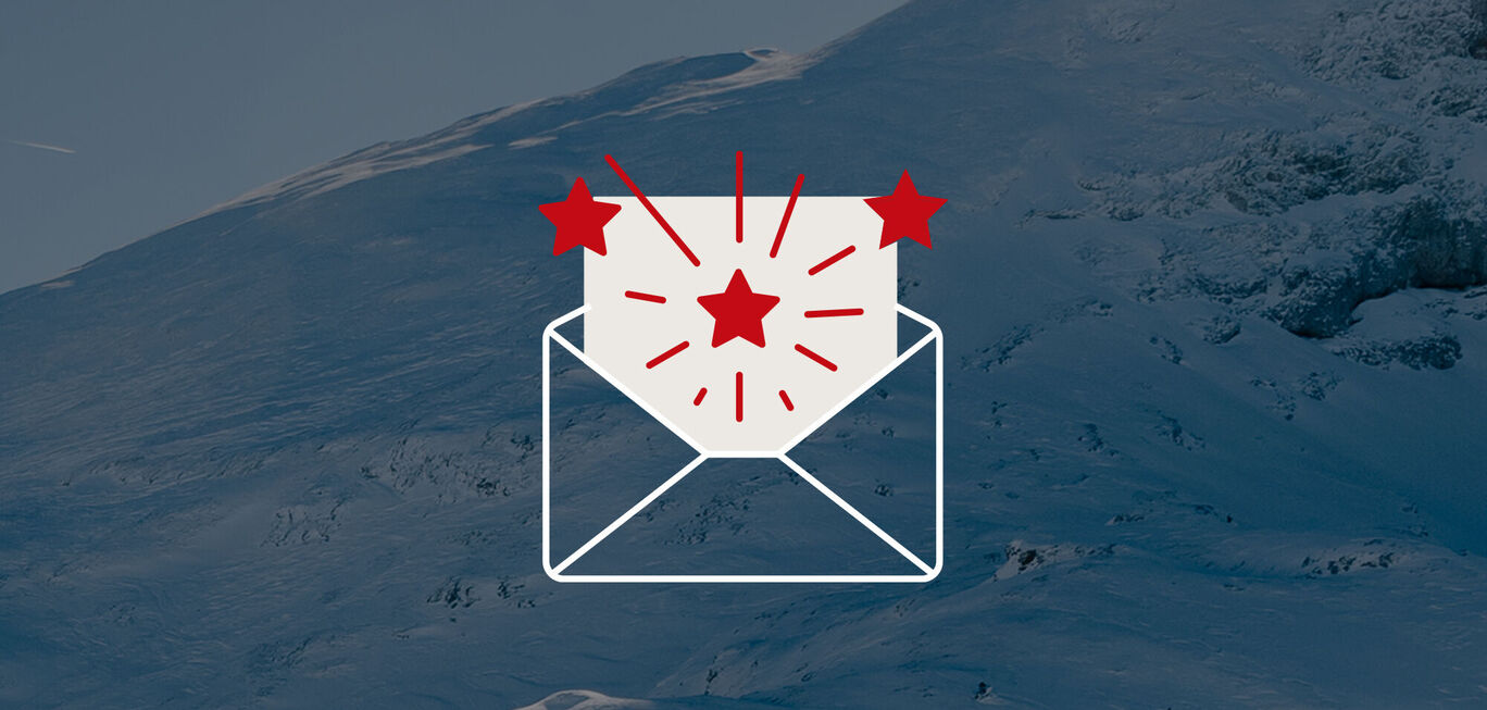 Une enveloppe ouverte avec des étoiles montantes et un grand centre brillant. Elle symbolise la joie et la surprise.