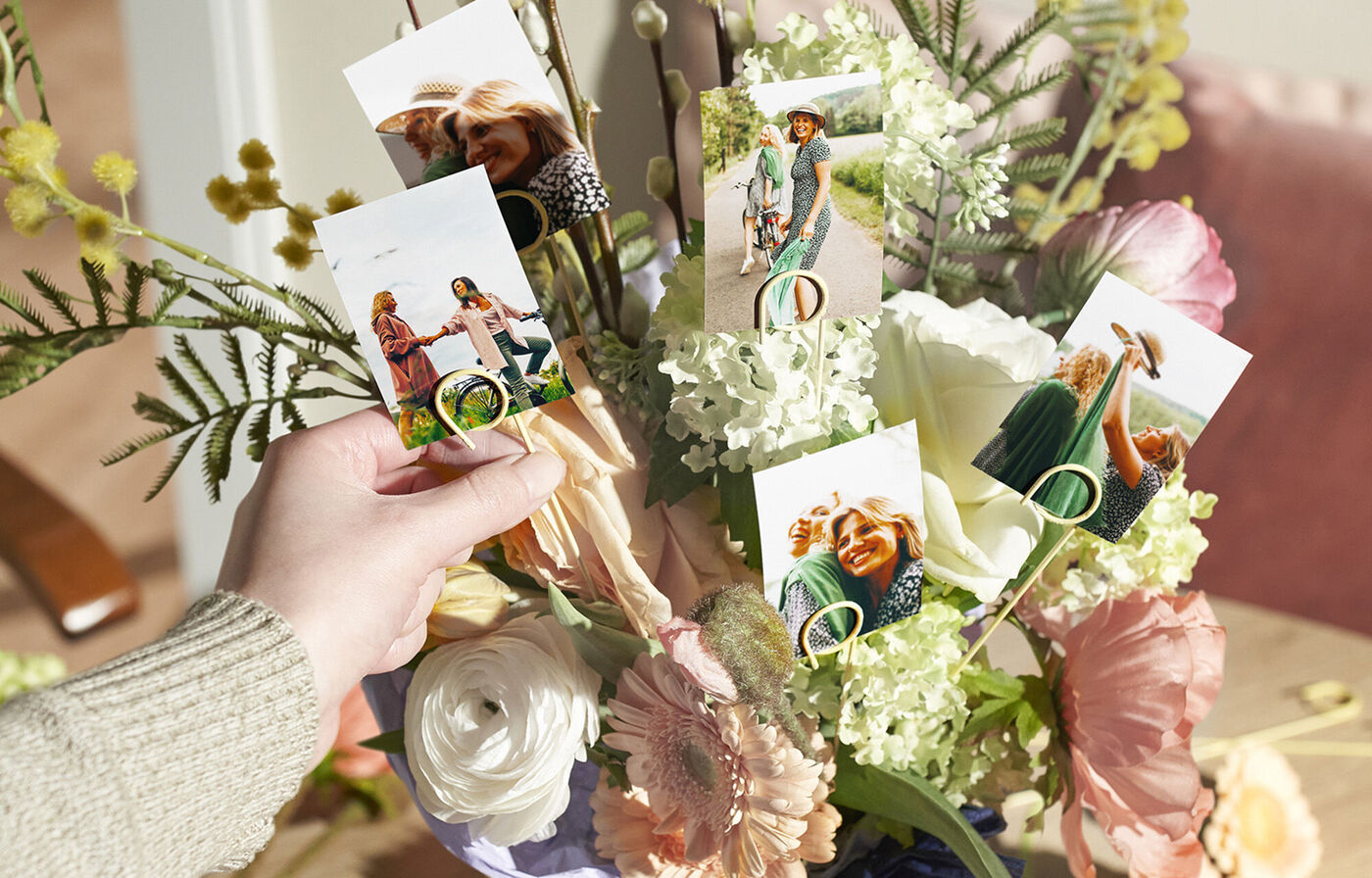 Bouquet de fleurs personnalisé avec photos pour la fête des mères