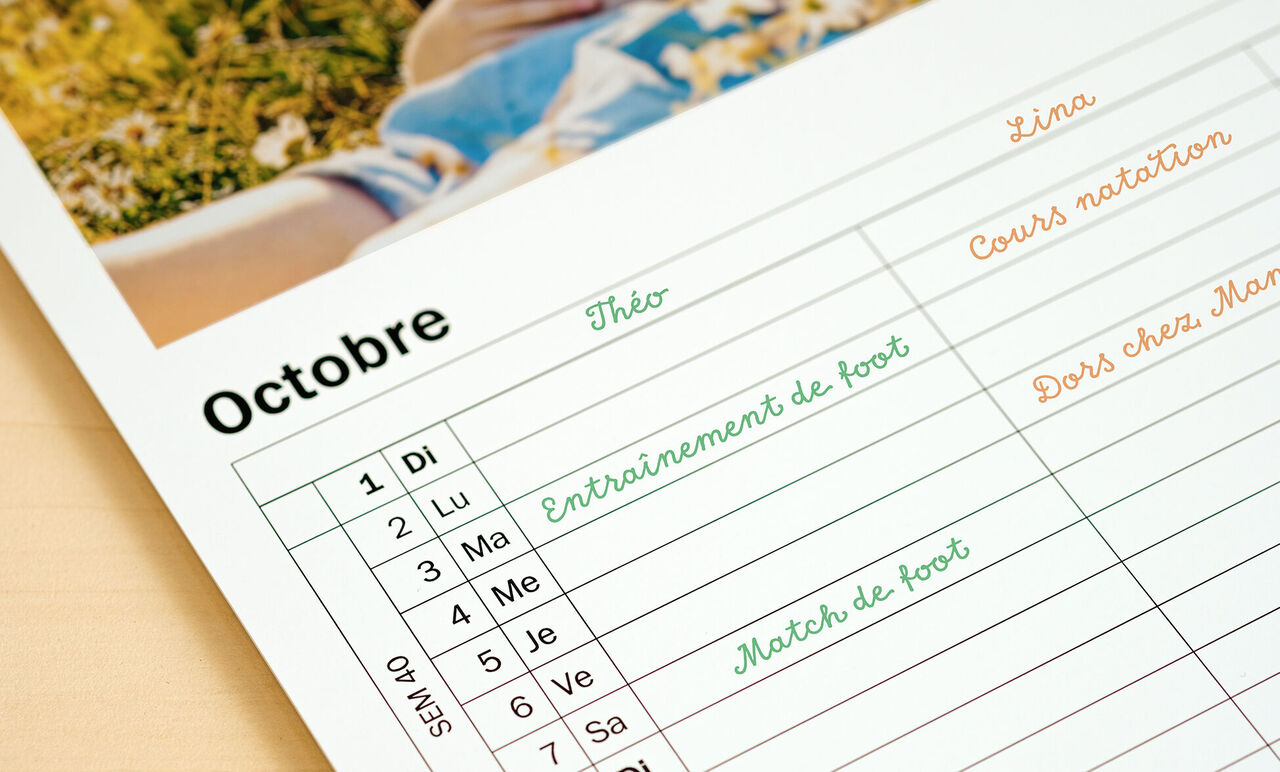 Zoom sur la grille pour organiser la vie de famille dans un calendrier CEWE