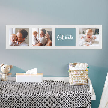 Une décoration murale joyeuse avec des photos et l'inscription 'pure chance', créant une atmosphère chaleureuse.