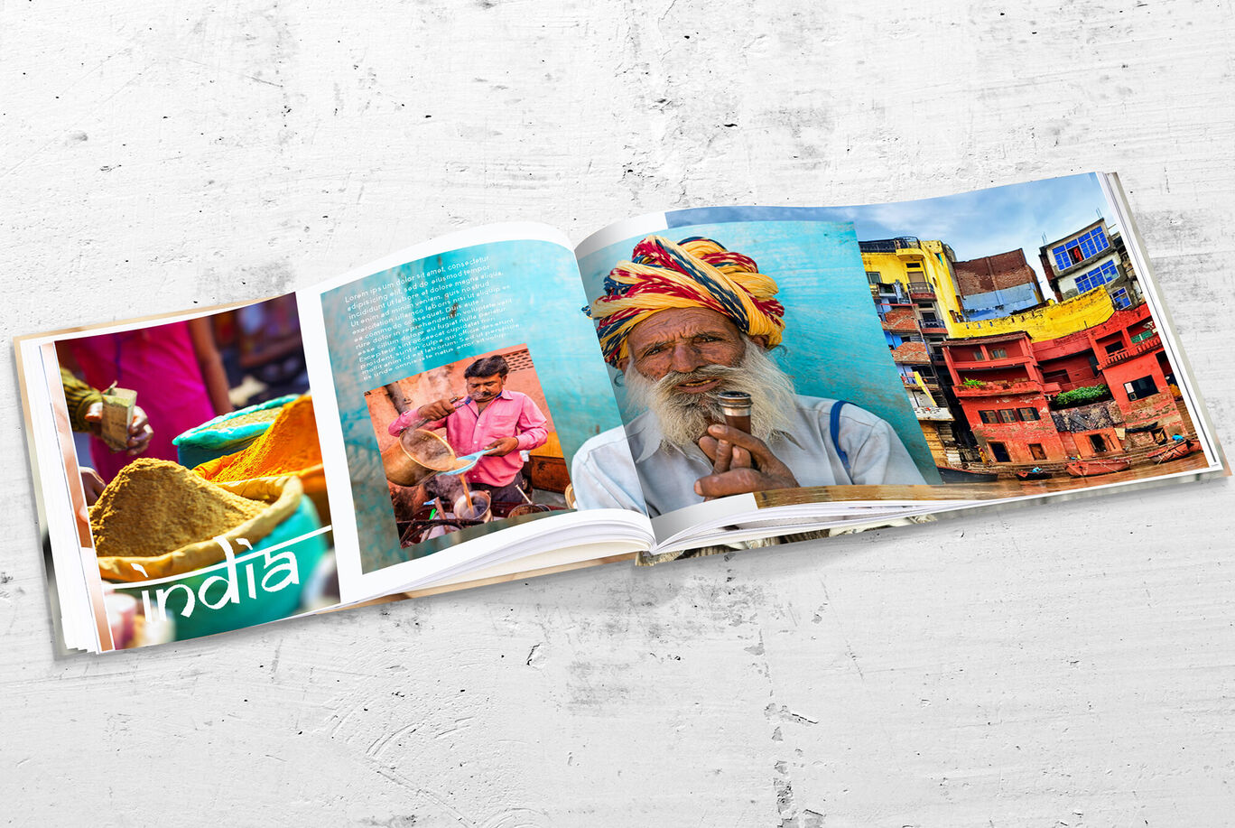 Livre photo de voyage ouvert montrant des photos de l'inde