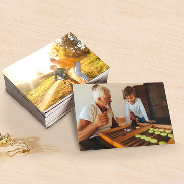 Pack de tirages montrant des photos de moments de complicité en famille